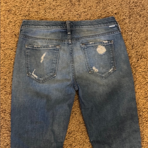 MOTHER Cropped Jeans in Distressed Blue - Picture 4 of 5